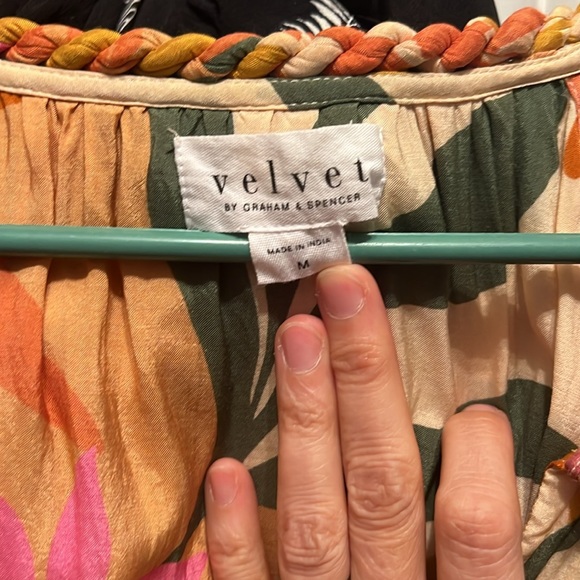 Velvet Dion Blouse OASIS. Worn once. Smoke and pet free home - Picture 8 of 9